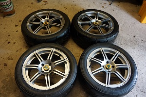 Lotus mag wheels AO48 small.jpg